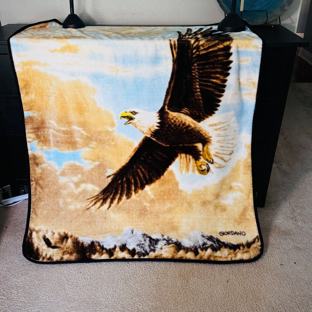 NorthwestCo.Giordano Plush Blanket Flying Aztec Eagle50x60”Bird Multicolor Throw